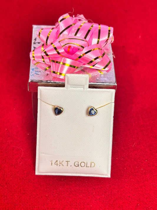 ARETES CORAZÓN 14k